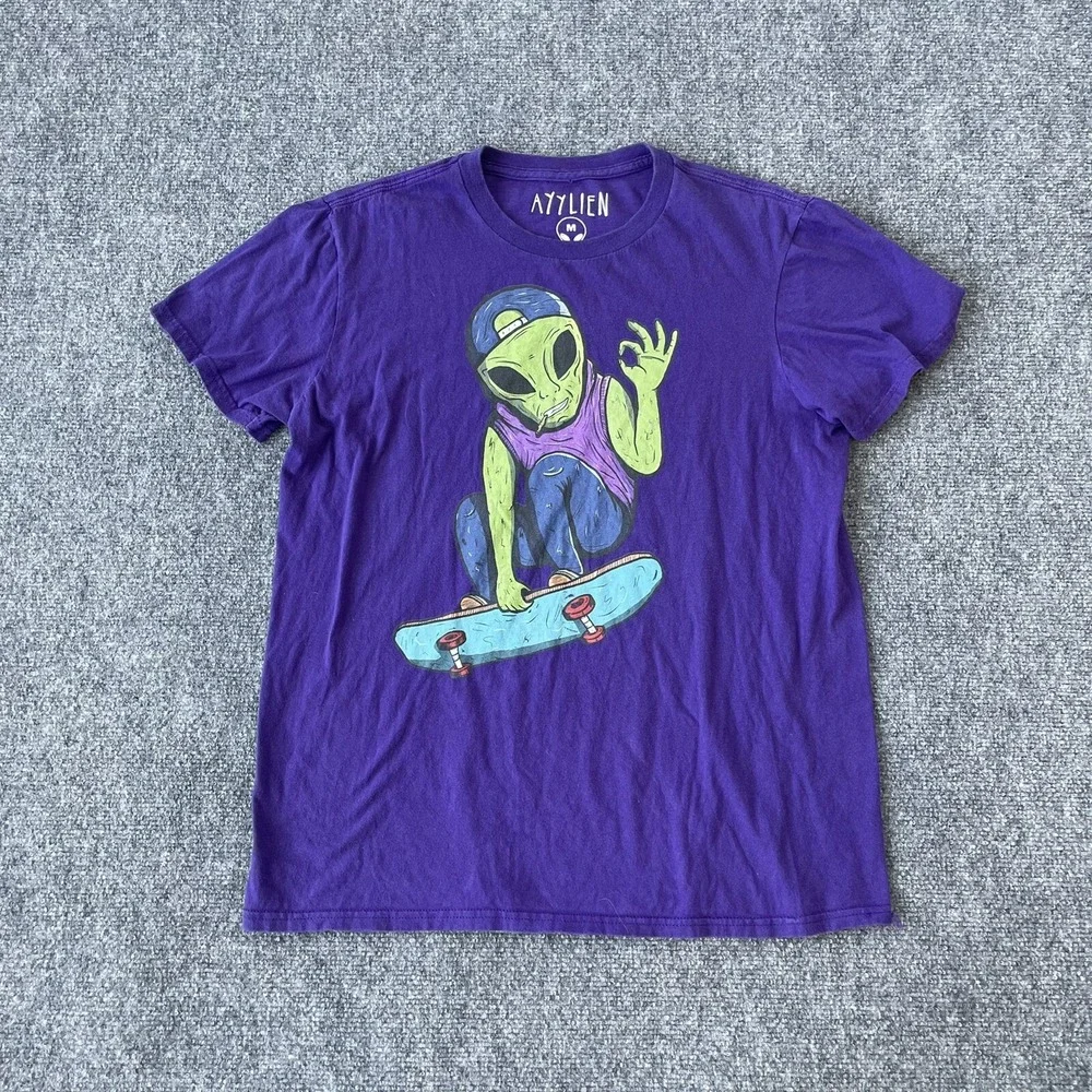AYYLIEN Shirt Adult  Purple Alien Graphic Skateboard‎  Space Surfer Stoner Skate